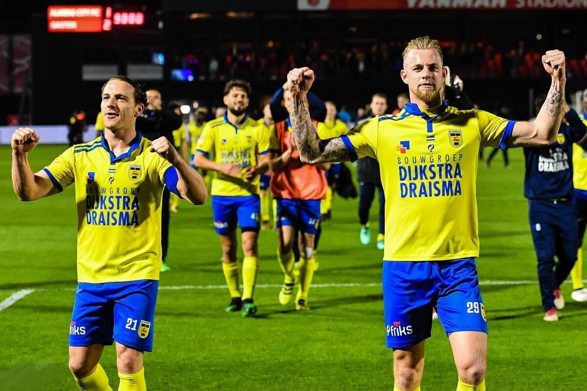 尤为突出 尤为突出