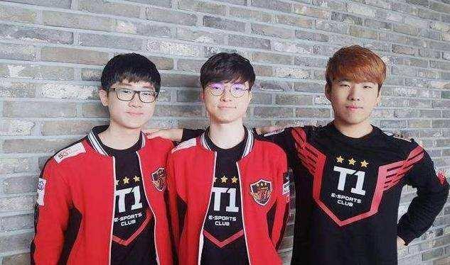 一名足球运 一名足球运