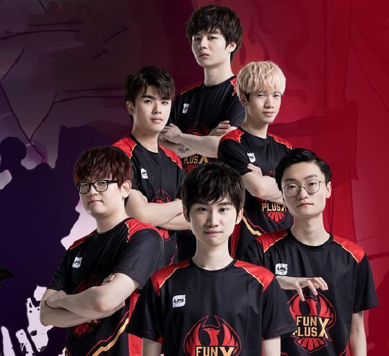 高度紧张的 高度紧张的