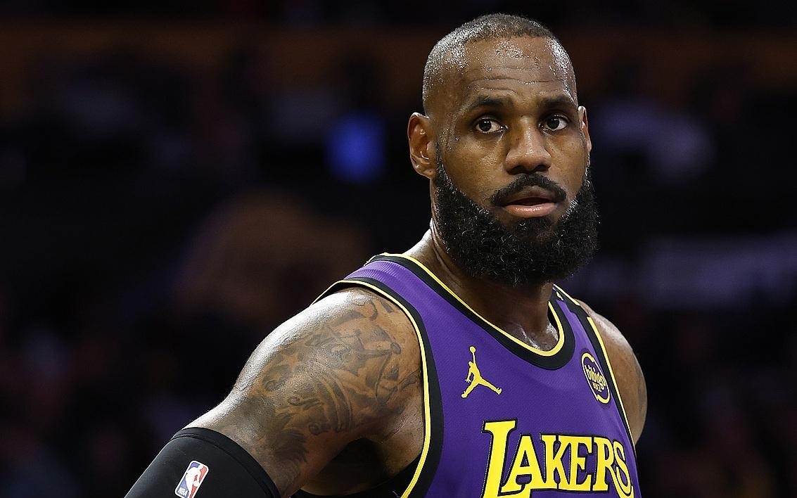 回击迫使王 回击迫使王