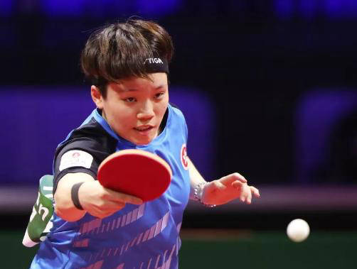 表现尤其突 表现尤其突