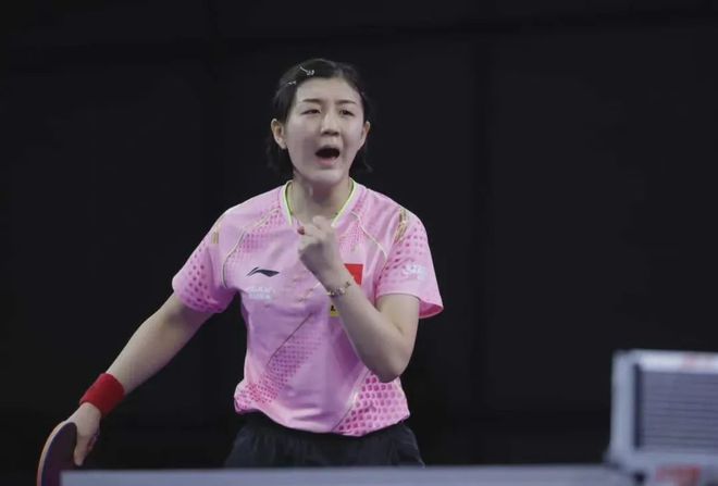 本报告围绕 本报告围绕